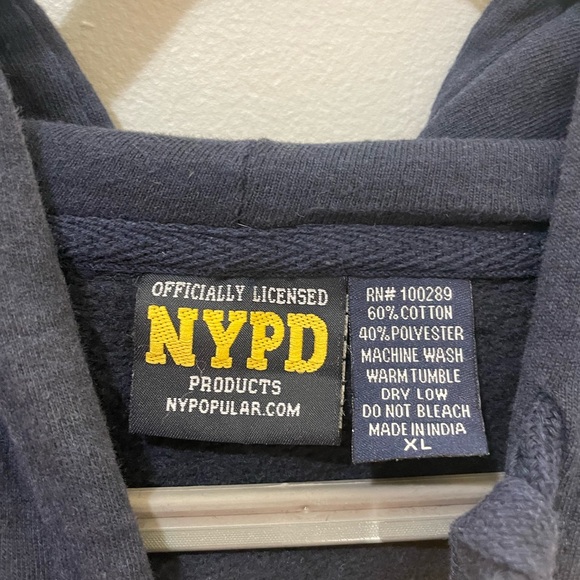 NYPD Men's XL Hoodie Sweatshirt Officially Licensed (Front & Sleeve Print) Navy - Picture 2 of 6